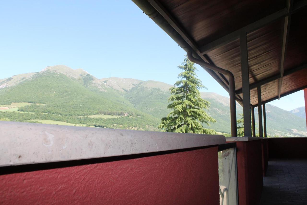 B&B La Casa Di Sirio Norcia Buitenkant foto